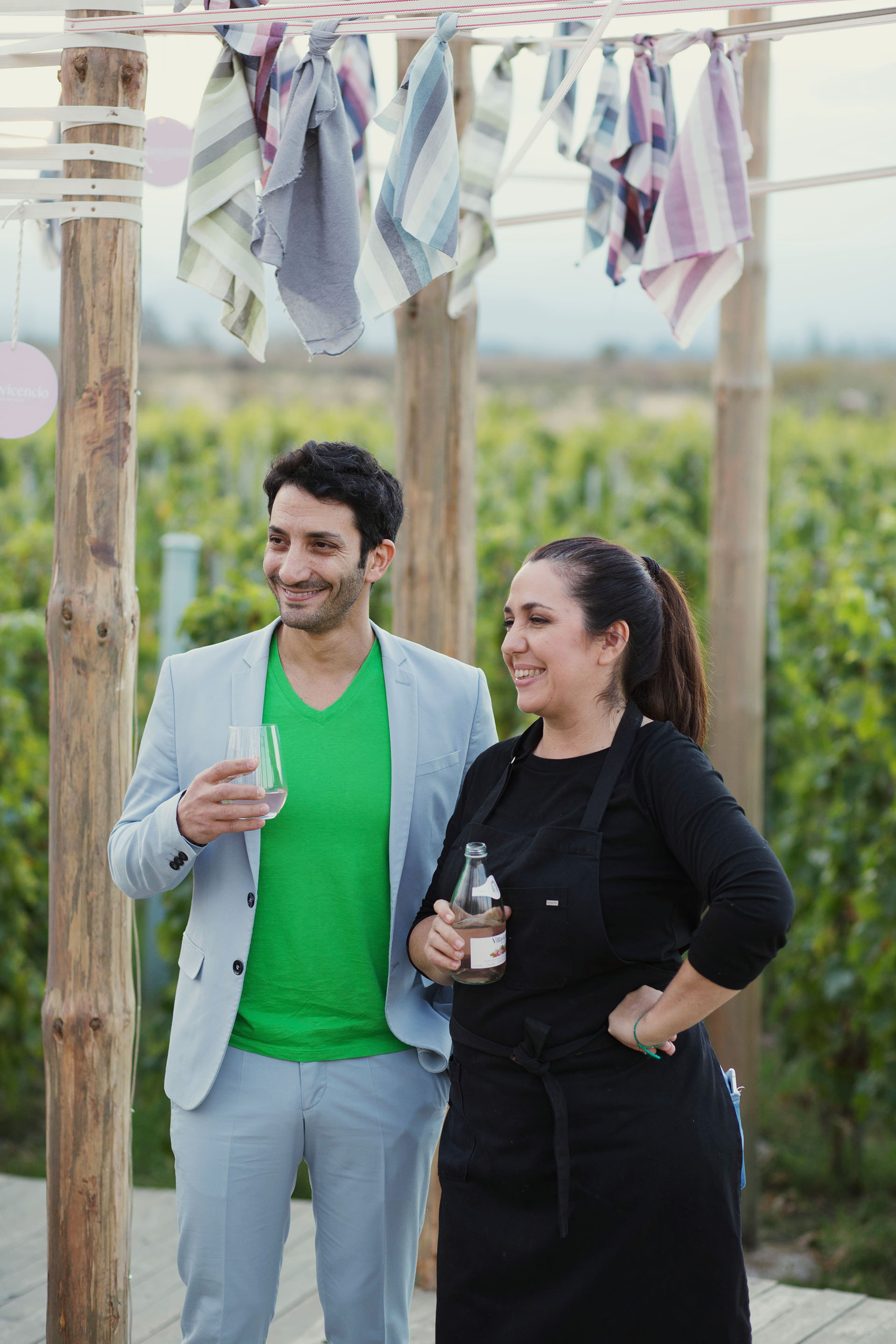 Narda Lepes junto a Juan Minujín (Josefina Lopez)