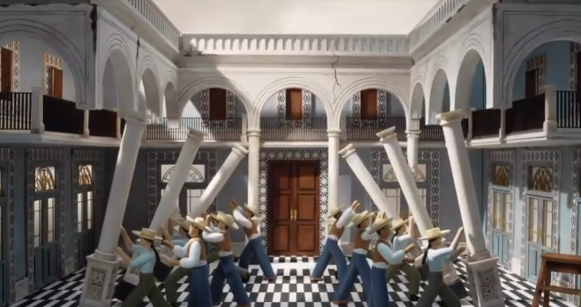 La empresa fue fundada después de la Revolución mexicana por un grupo de panaderos (Foto: Captura youtube – Corona)