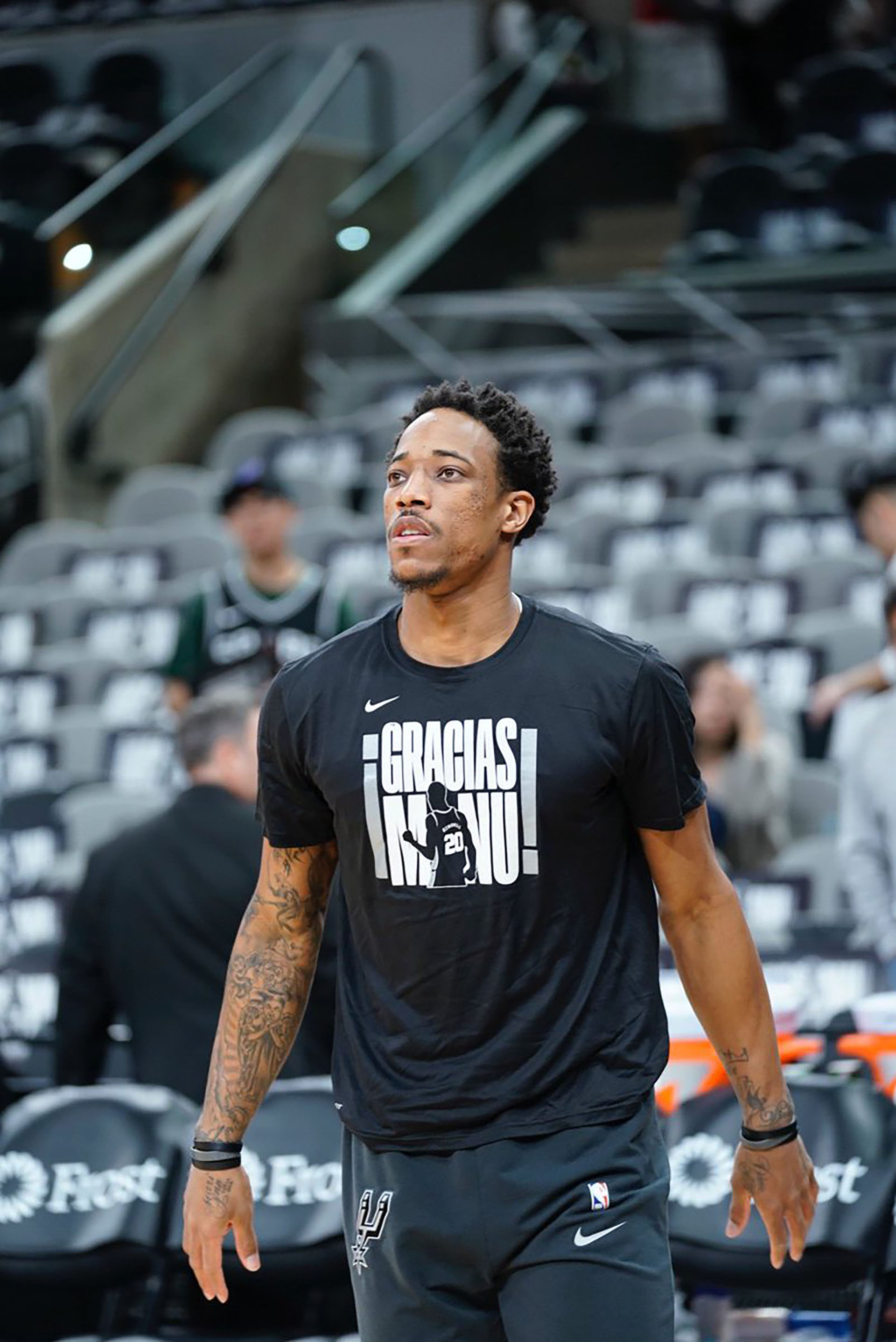 DeMar DeRozan, otro de los jugadores de los Spurs que homenajea a Ginóbili (@spurs)