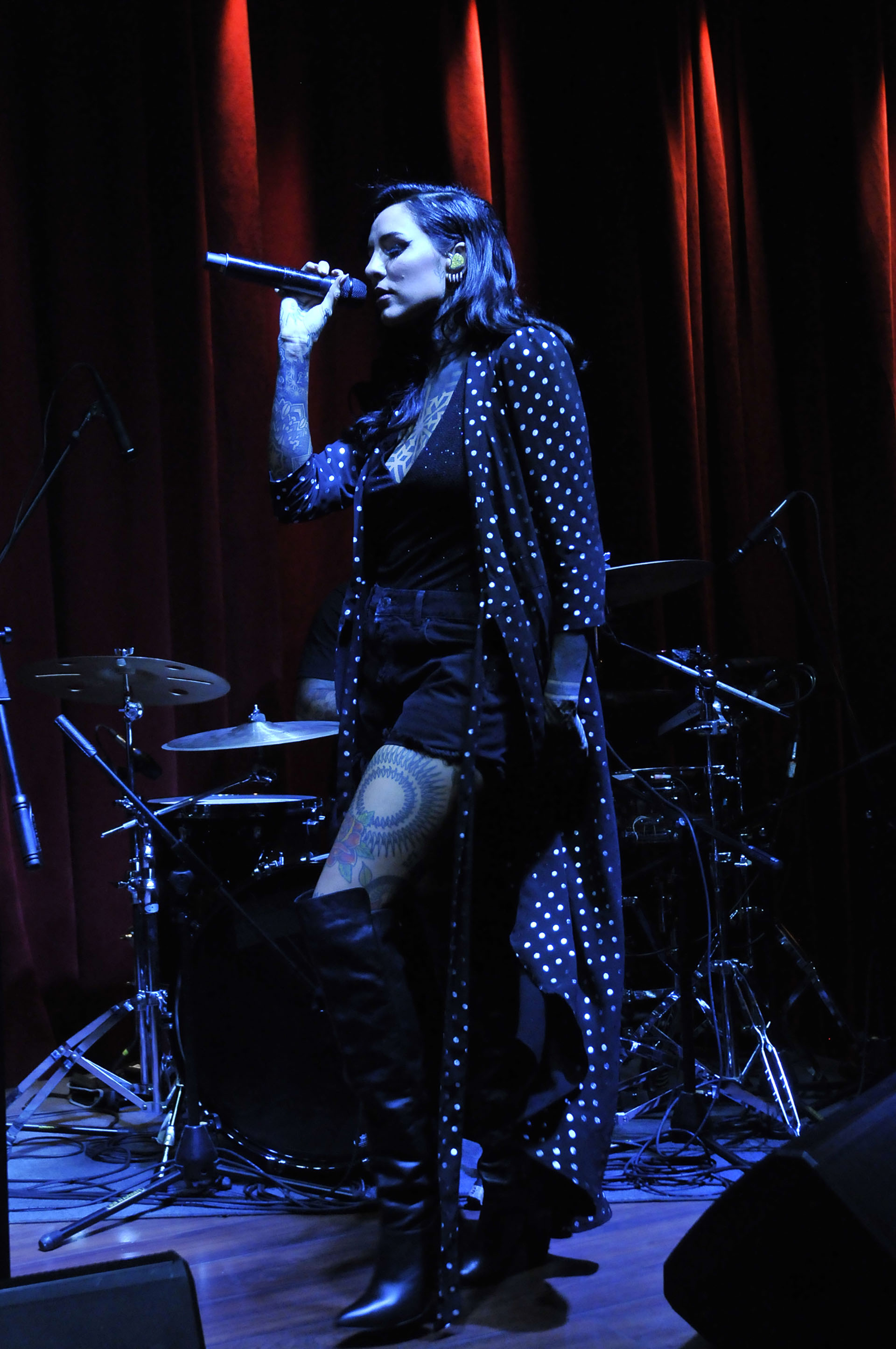 Cande Tinelli presentó su álbum debut “Yo” en Bar Berlina Vorterix (Verónica Guerman/Teleshow)