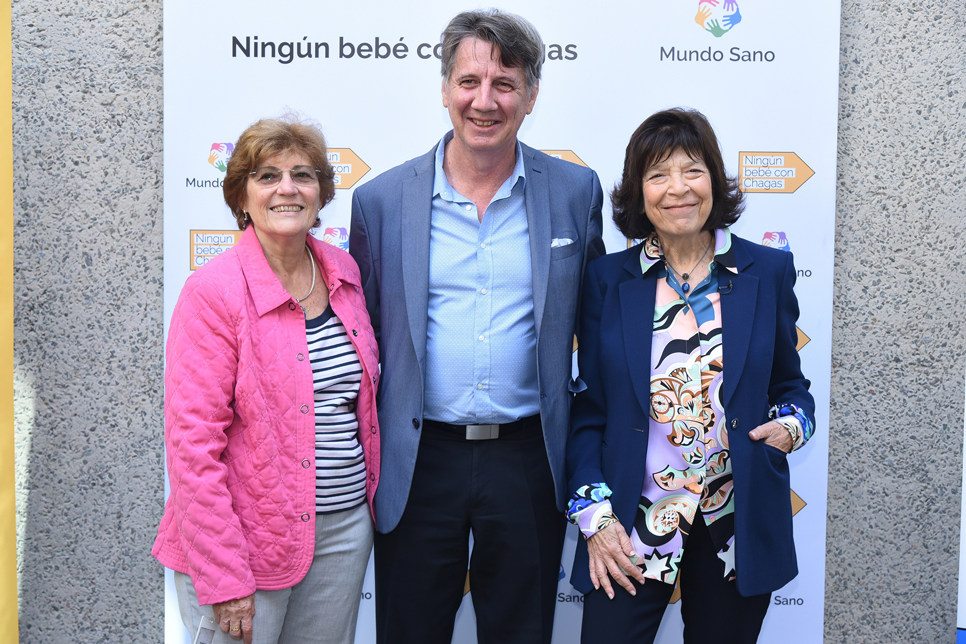 Mirta Roses de la Organización Panamericana de la Salud, Mario Kaler de la Secretaría de Gobierno de Salud y Silvia Gold, presidente de Mundo Sano