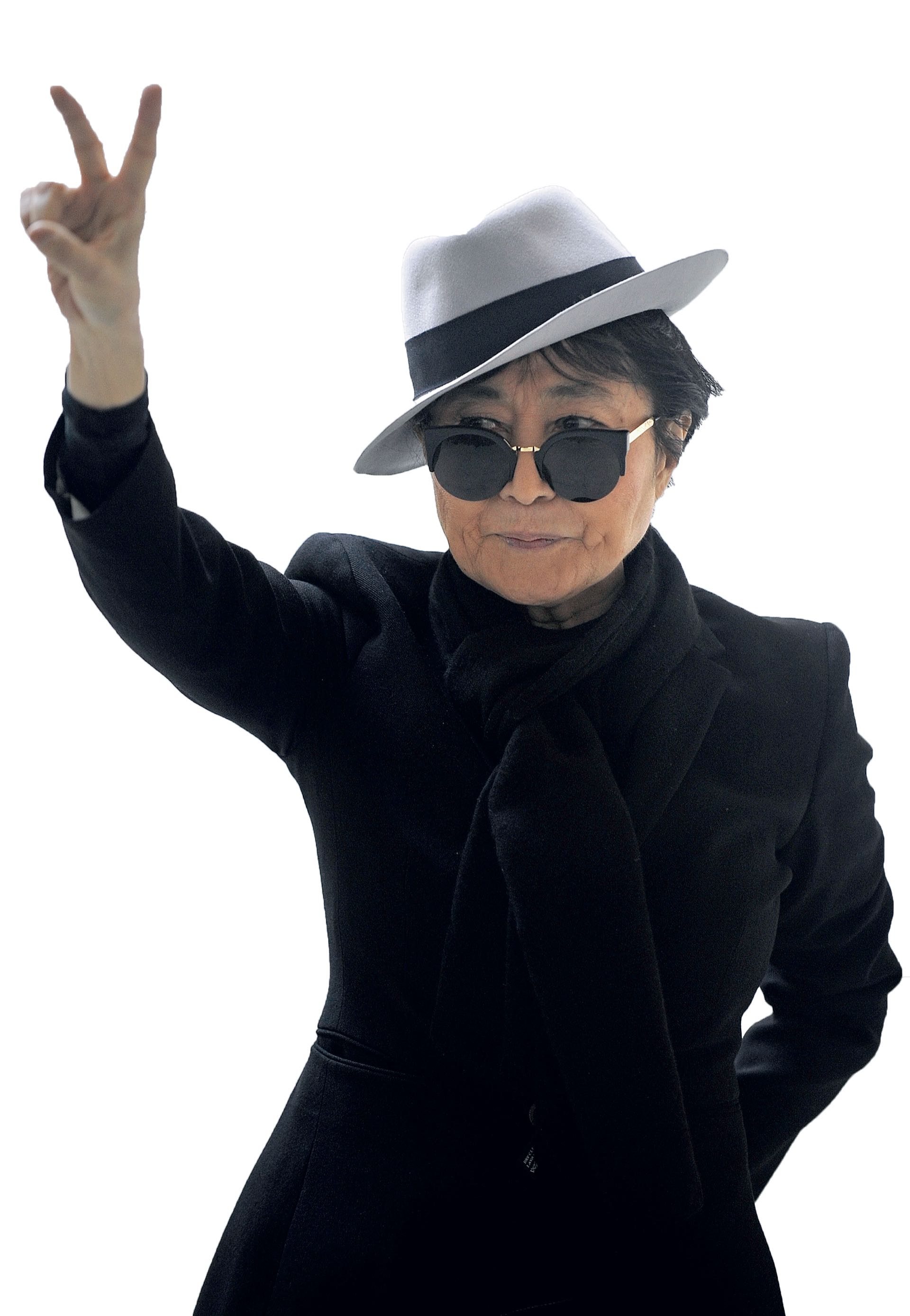 Yoko Ono medio siglo después. Aún sin su John, sigue pregonando su mensaje..