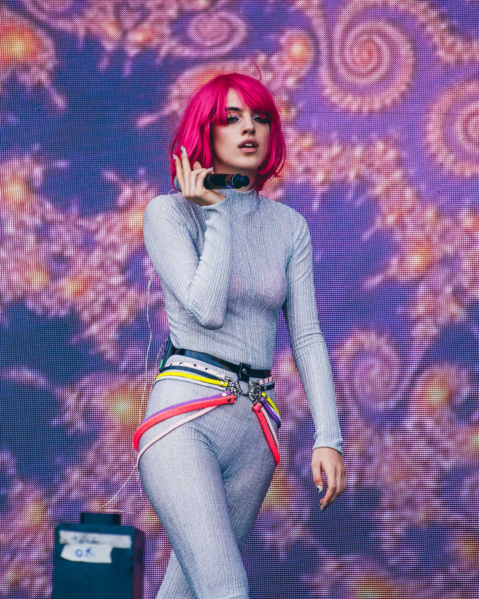 Naomi es una modelo y cantante argentina de 27 años (Lollapalooza)