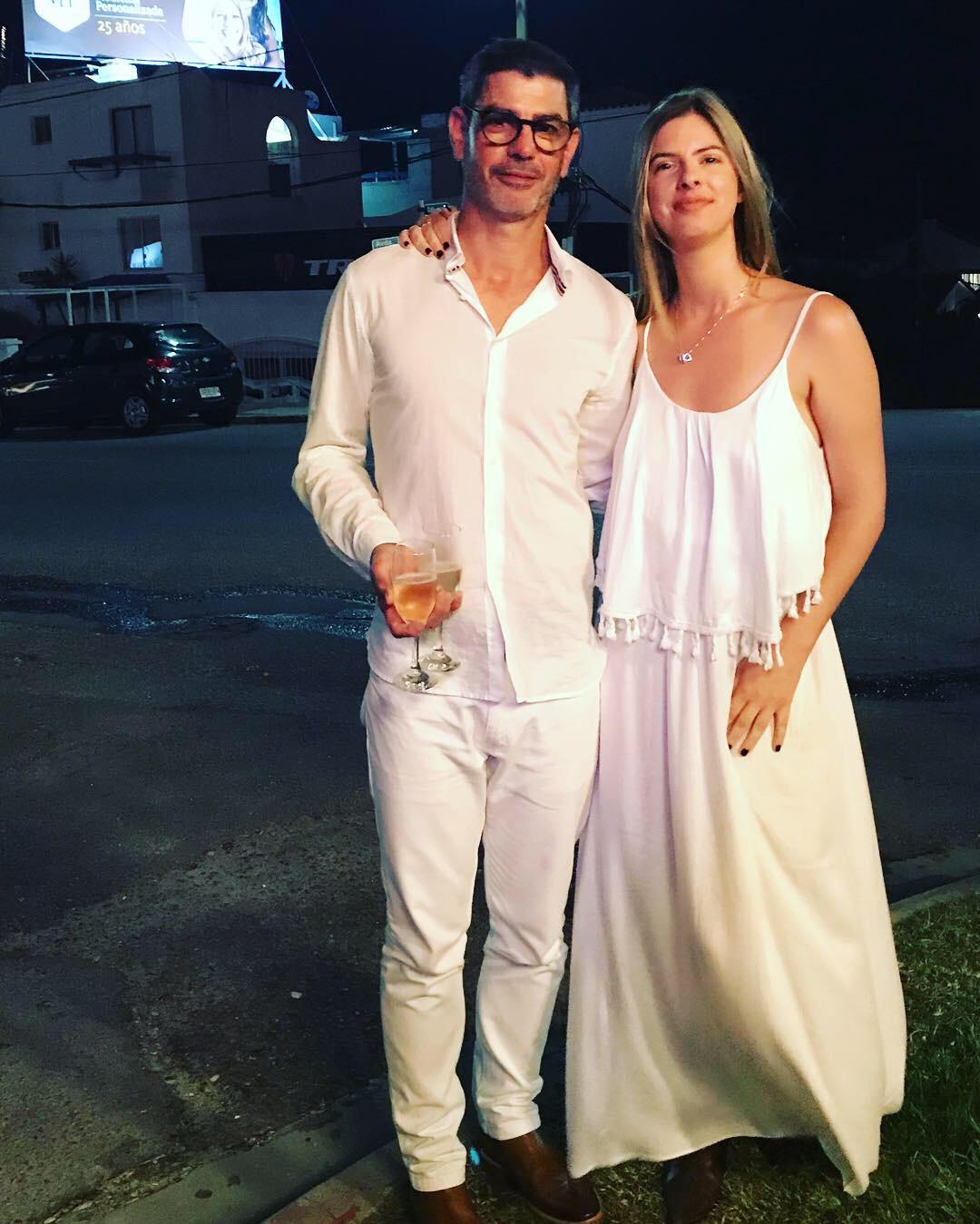 Jorge Romero junto a su prometida, Dominique de la Llana, en el último Año Nuevo