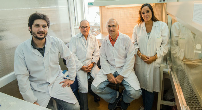 Pedro Ballestero, Oscar Gershanik, Juan Ferrario y Alejandra Bernardi (Foto Conicet)