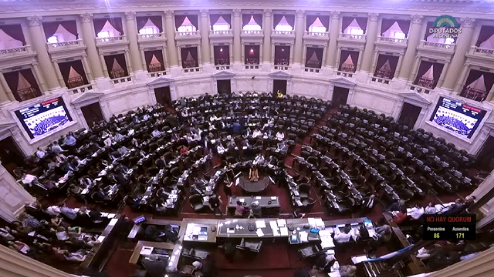 Así lucía el recinto de Diputados a las 12 (Captura de TV)