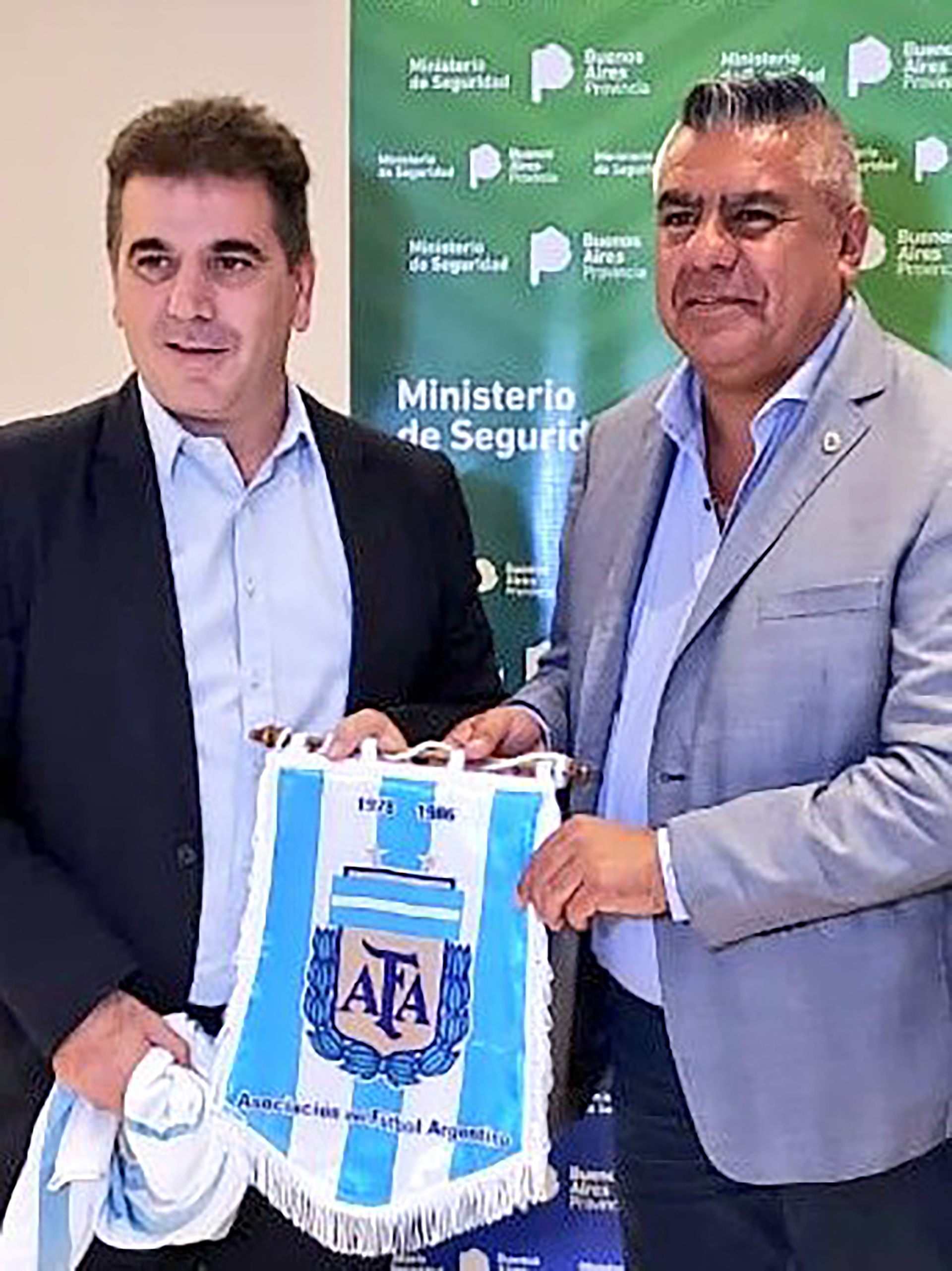 Ritondo junto a Tapia en el anuncio de la puesta en marcha del Fan ID (@afa)