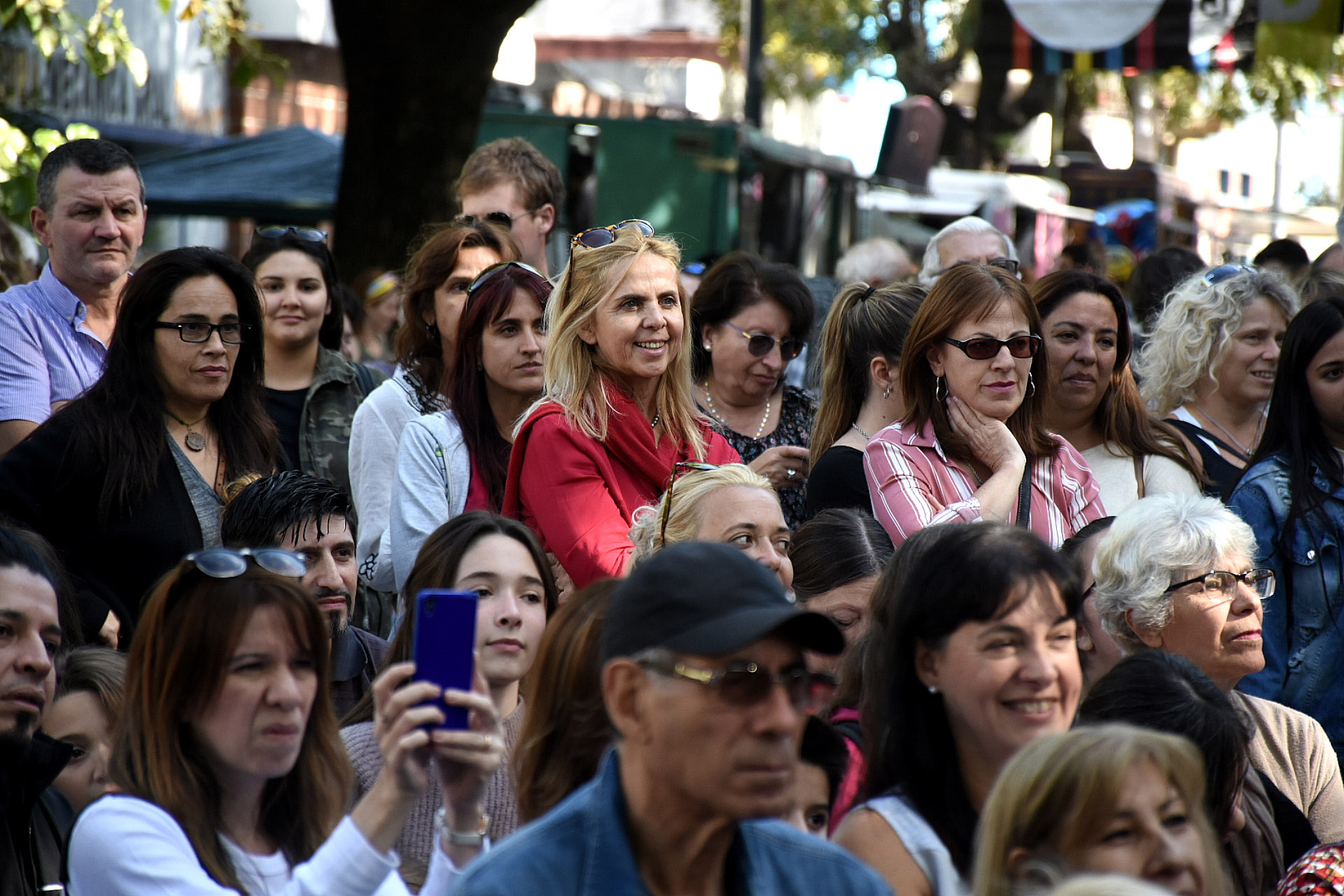 Cuando Maru Botana dio comienzo a su charla en el Escenario Montenegro se llenó de gente que la escucharon atentamente. Compartió recetas para pascuas, tips para cocinar el famoso merengue italiano y cómo hacer una masa hojaldrada