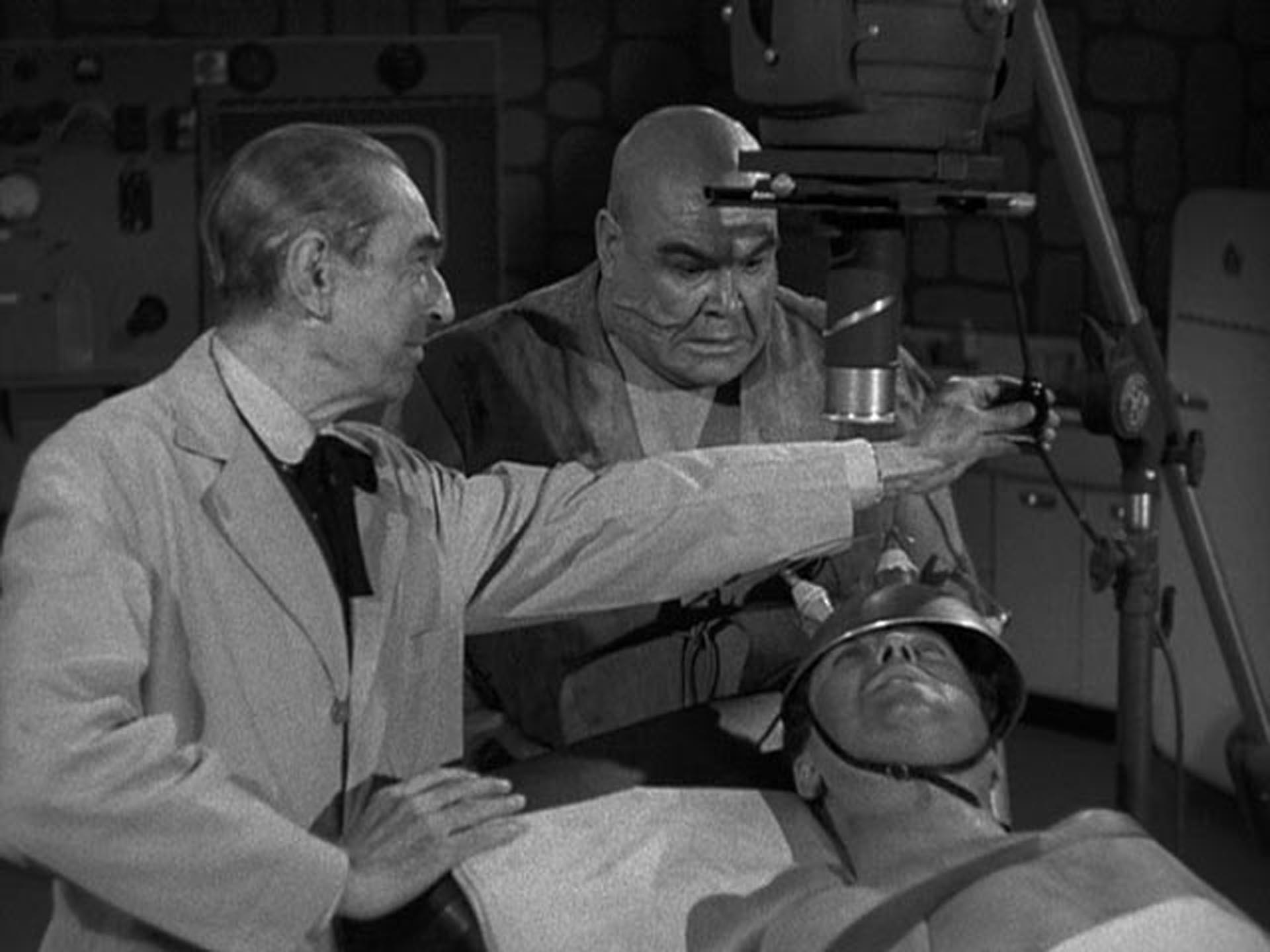 Béla Lugosi y Tor Johnson en “La novia del monstruo”