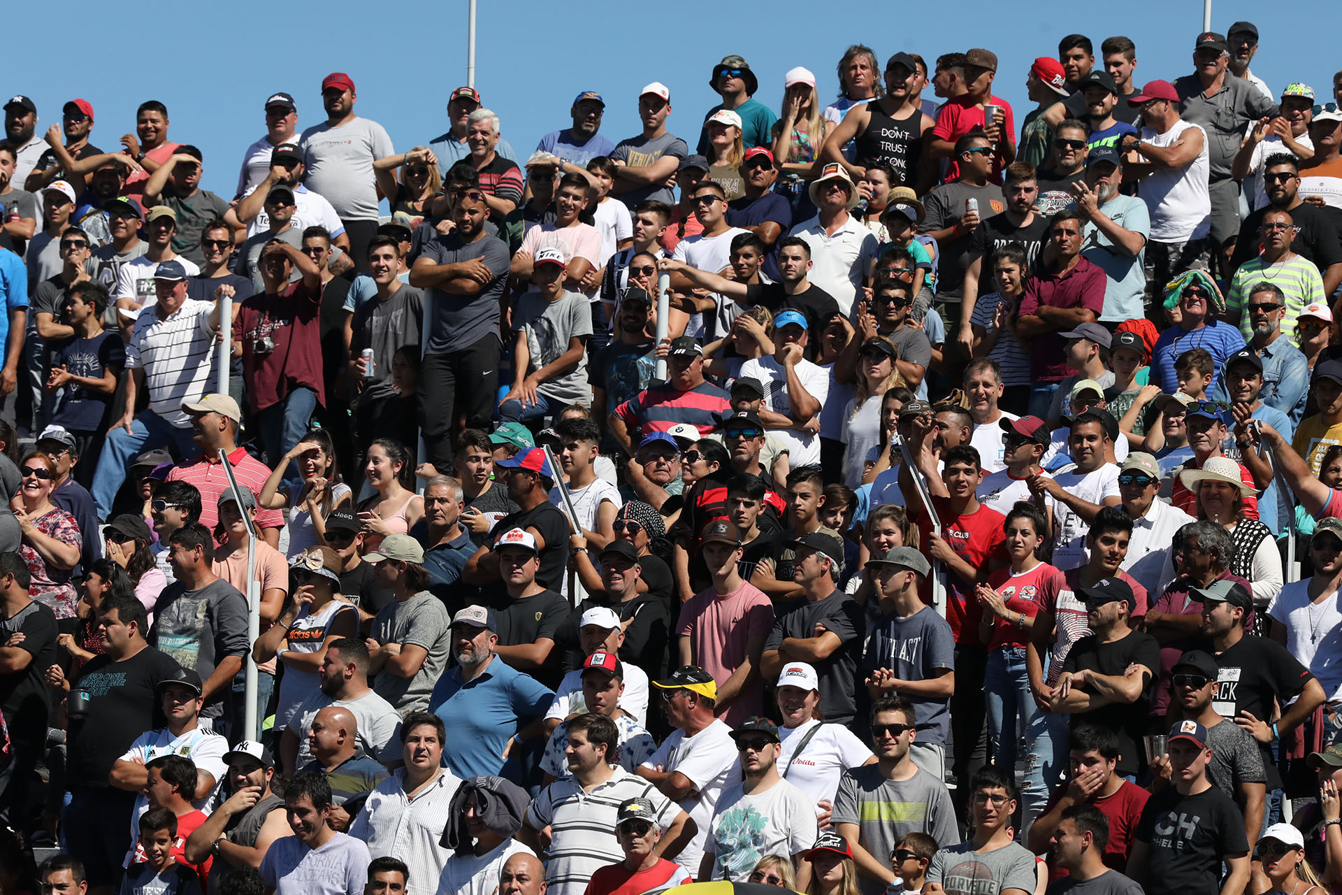 Alta Gracia se convirtió en el centro de atención de toda Argentina al protagonizar el arranque del Súper TC 2000 (Mario Sar)