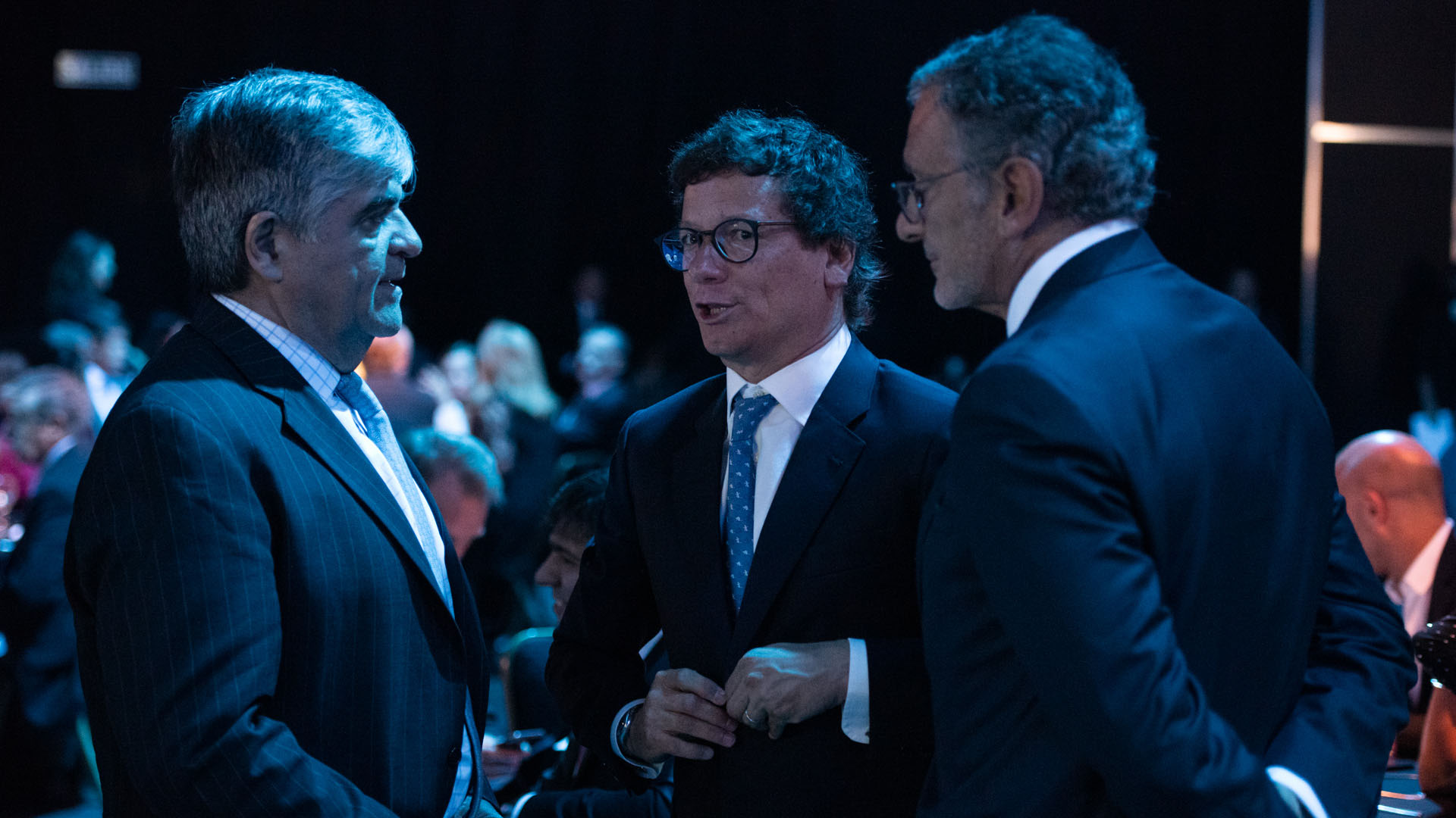 Miguel Gutiérrez, presidente de YPF; Gabriel Martino, presidente de HSBC Argentina; y Claudio Cesario, presidente de la Asociación de Bancos de la Argentina