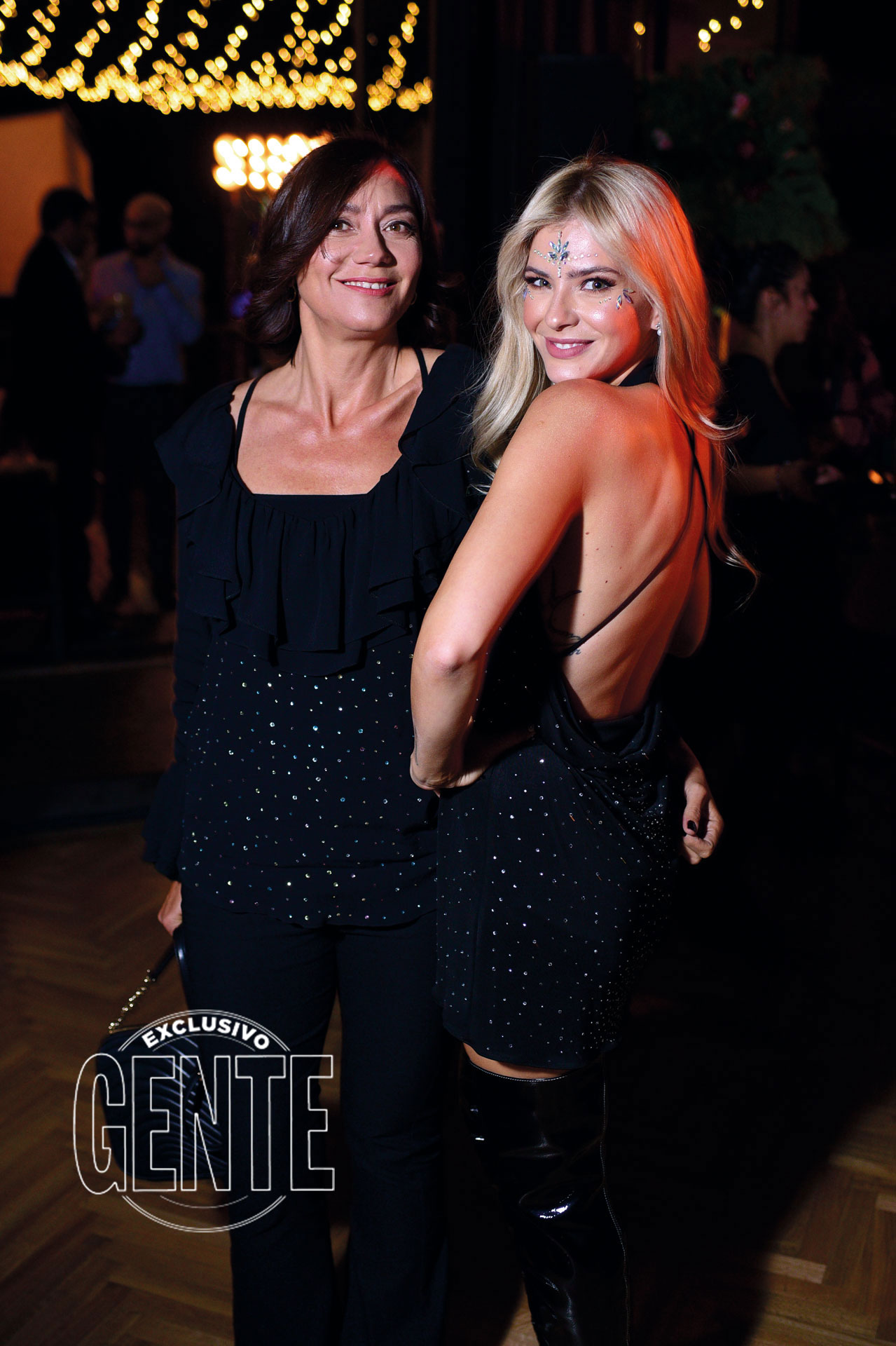 Junto a su amiga y socia, Natalia Antolín.