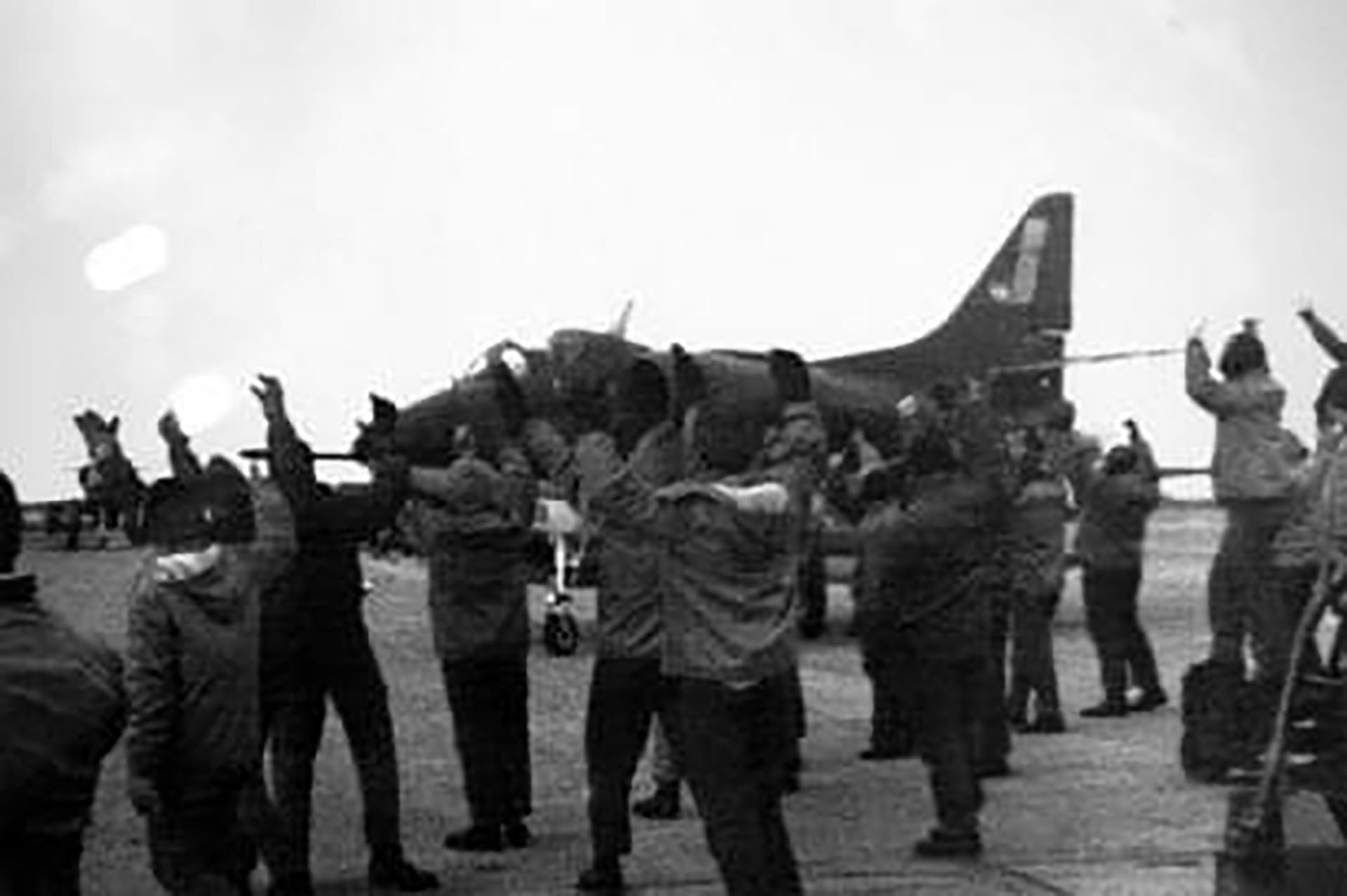 La alegría y el recibimiento en la base San Julián cuando regresaban los pilotos de la FAS