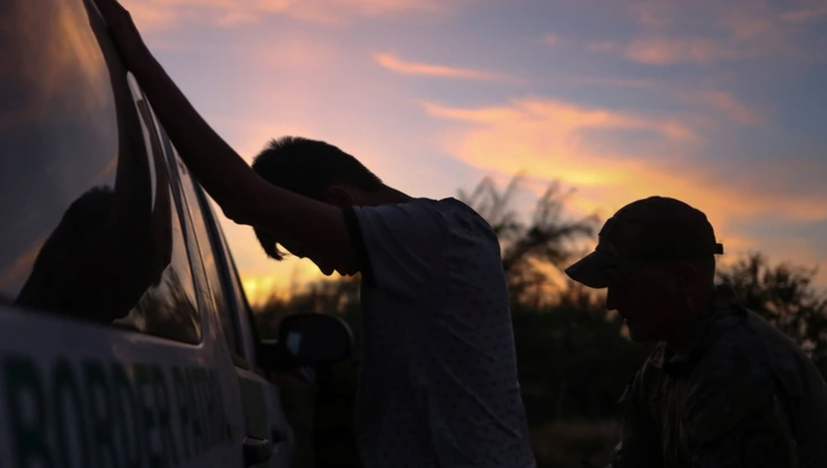 La crisis migratoria ha dejado miles de personas arrestadas (Reuters)