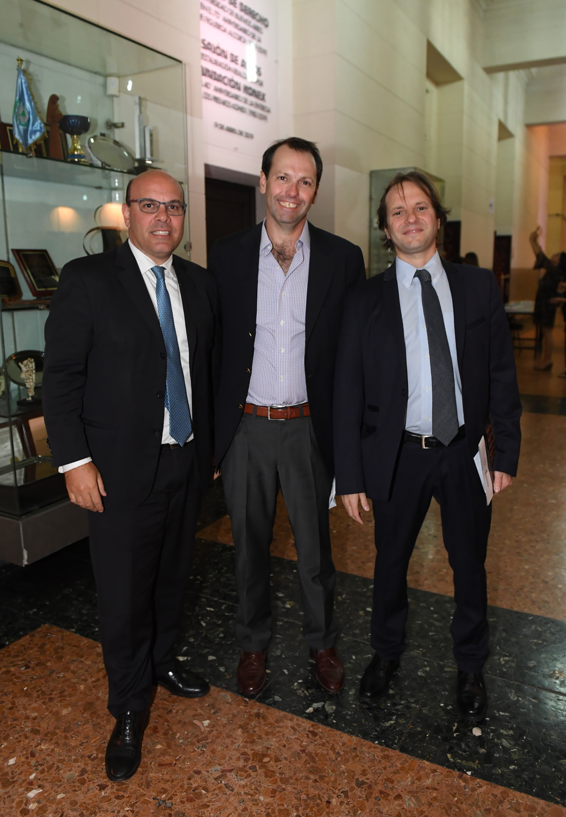 Los abogados Ezequiel Cassagne, Sebastian Martinez Parada y Francisco Castex
