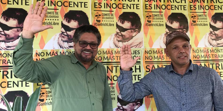 Iván Márquez junto a El Paisa.