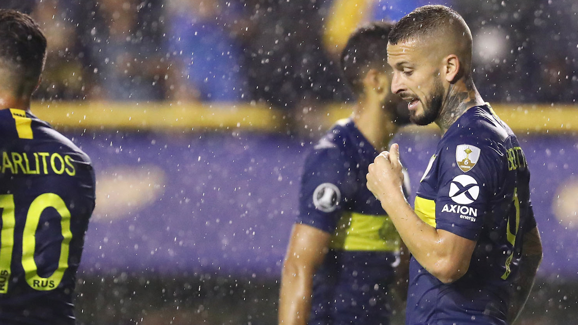 Darío Benedetto está en duda para jugar la revancha ante Vélez (Foto Baires)