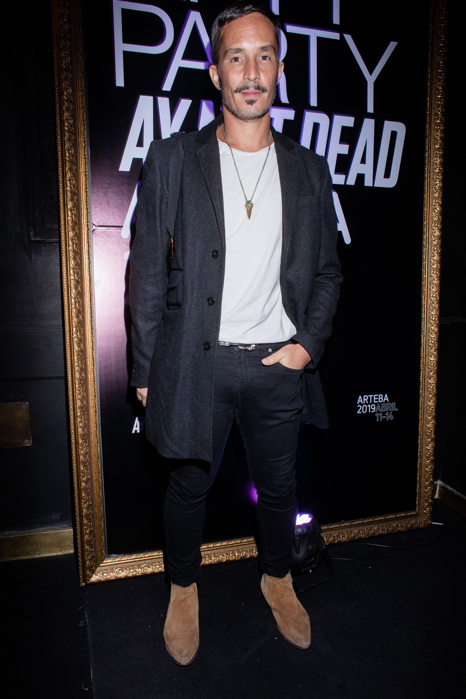 Emmanuel Horvilleur a su llegada a la fiesta que se llevó a cabo en el marco de arteBA 2019
