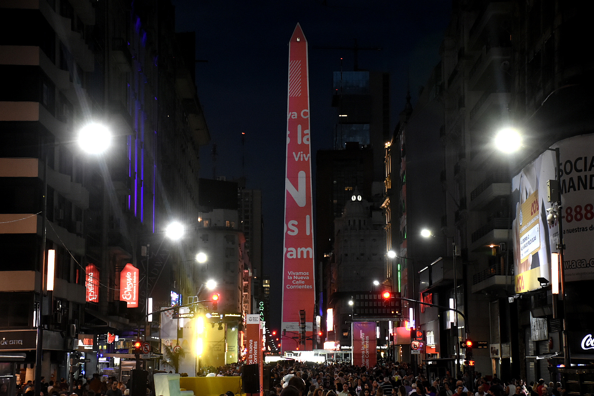 Sobre el Obelisco se proyectaron imágenes (Nicolás Stulberg)