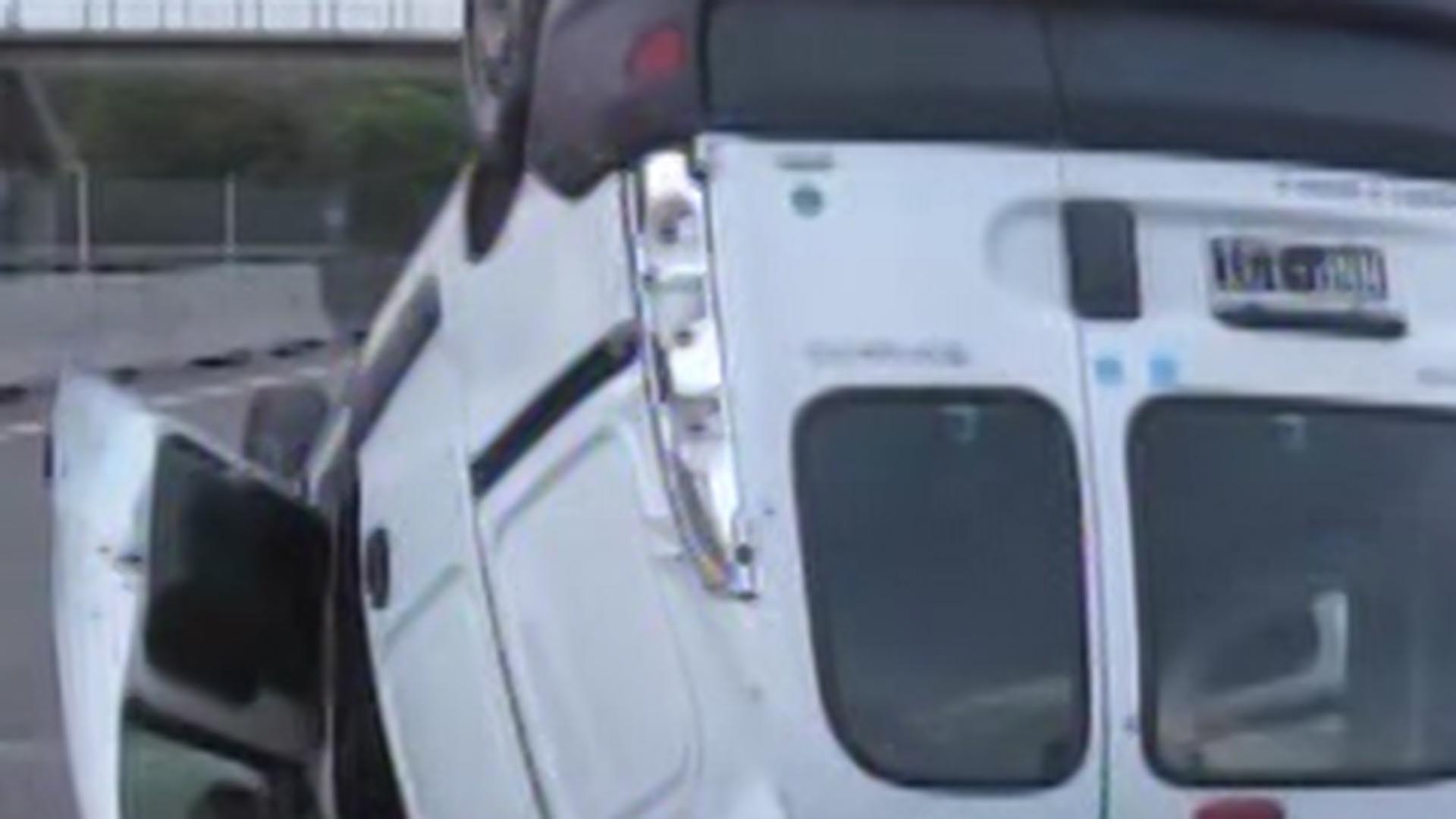 En la Renault Kangoo viajaban seis personas y todas y cada una resultaron heridas