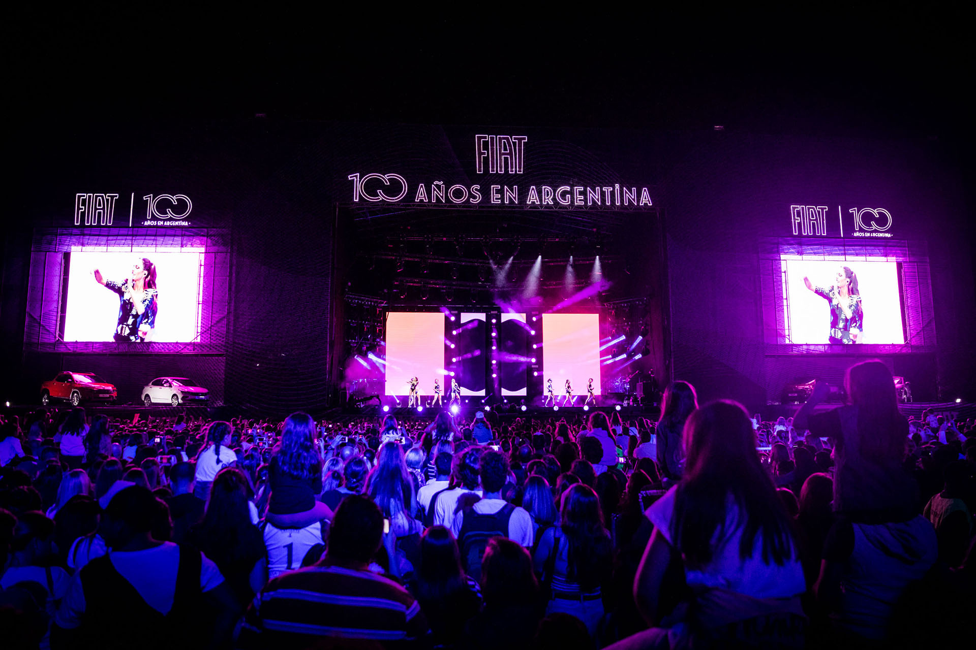 Miles de fanáticos bailaron y cantaron con el show de Tini Stoessel