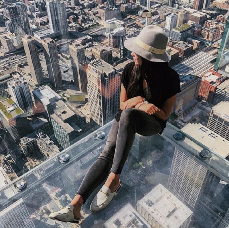 Estudiantes del campus explicaron que es común que quienes están a punto de graduarse suban a la torre a beber y a disfrutar de las vistas (Foto: Instagram)