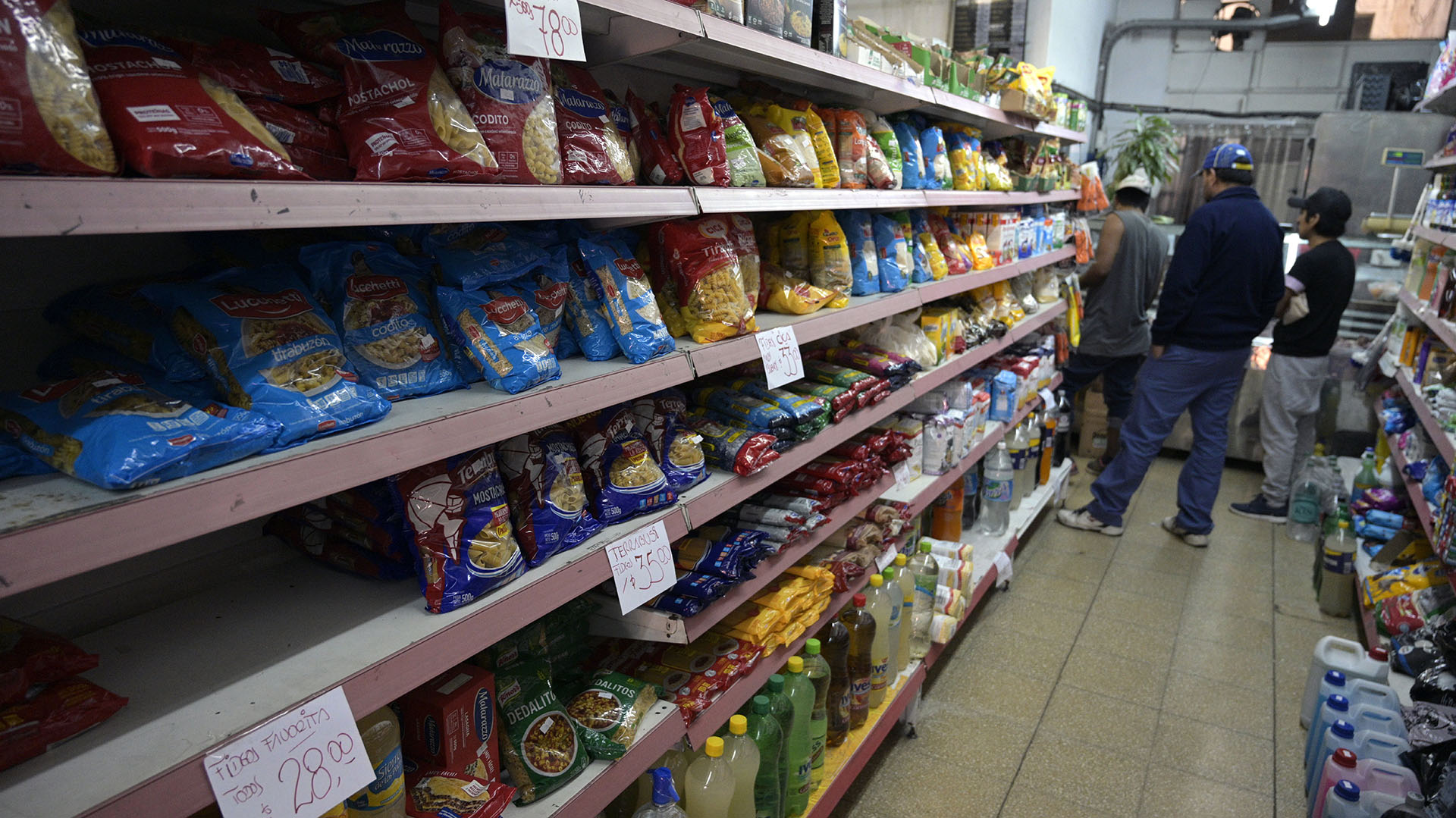 El Gobierno publicó la nueva ley de Lealtad Comercial (AFP)