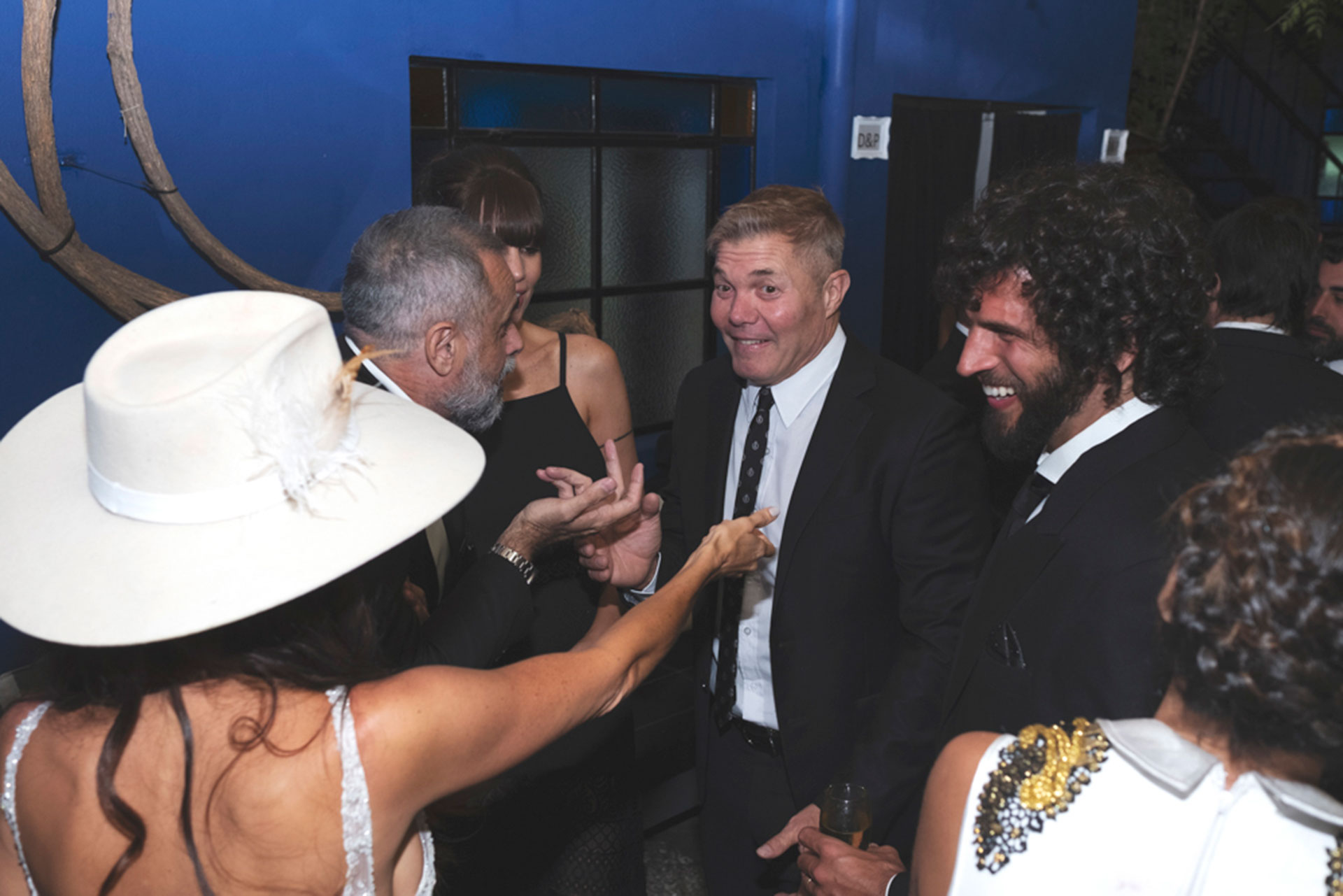 Fernando Burlando y el saludo a los novios.