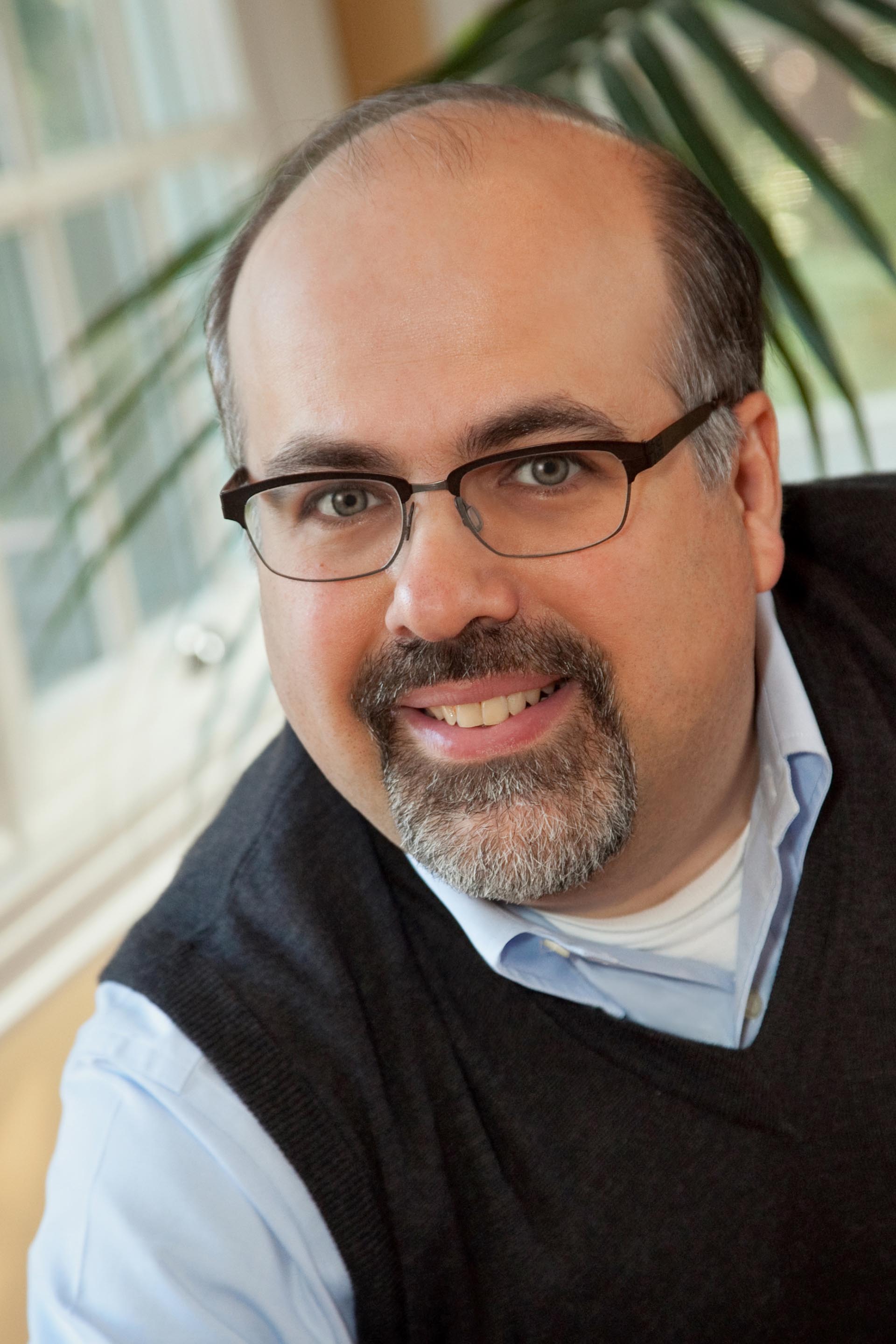 El médico del Hospital de la Universidad de Harvard y poeta, Rafael Campo, ha publicado varios libros de poesía. Ha sido reconocido por la Iniciativa Hipócrates que destaca el trabajo de poetas que escriben sobre temas médicos. Es el nuevo editor de poesía de la prestigiosa revista JAMA de la Asociación Estadounidense de Medicina.