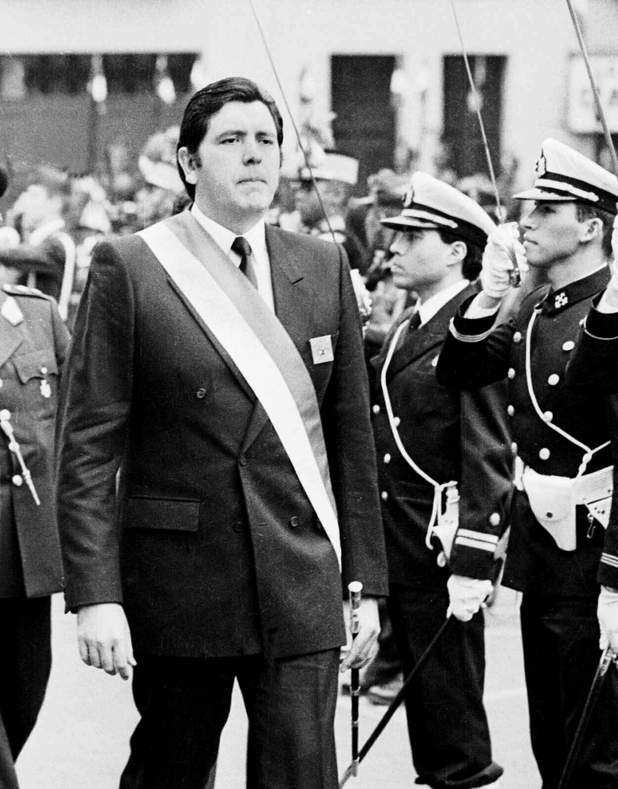 García, en un desfile militar por el Día de la Independencia, en 1988