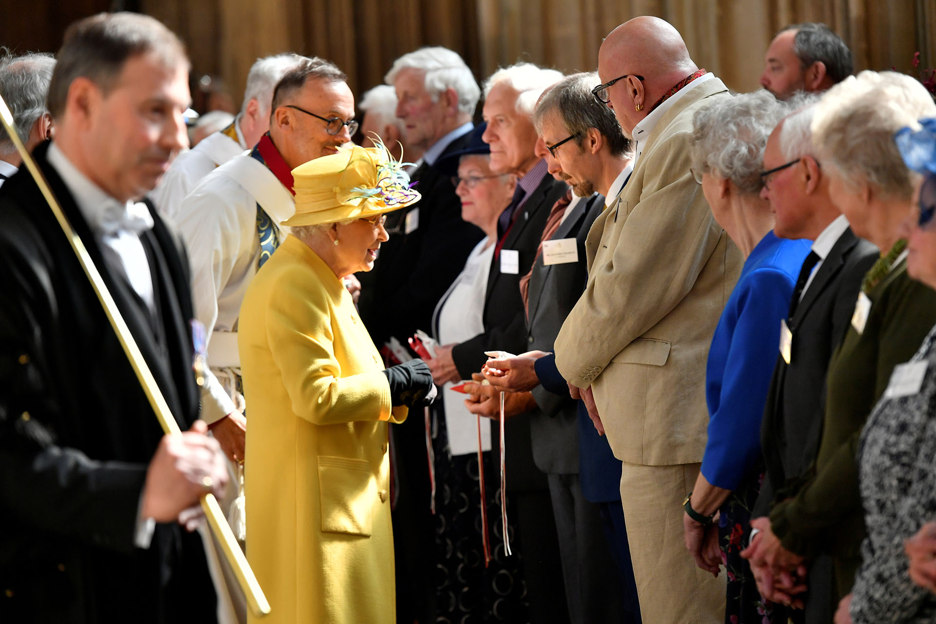 A punto de cumplir 93 años, la monarca asistió al servicio religioso que se llevó a cabo en la capilla de San Jorge, en Windsor