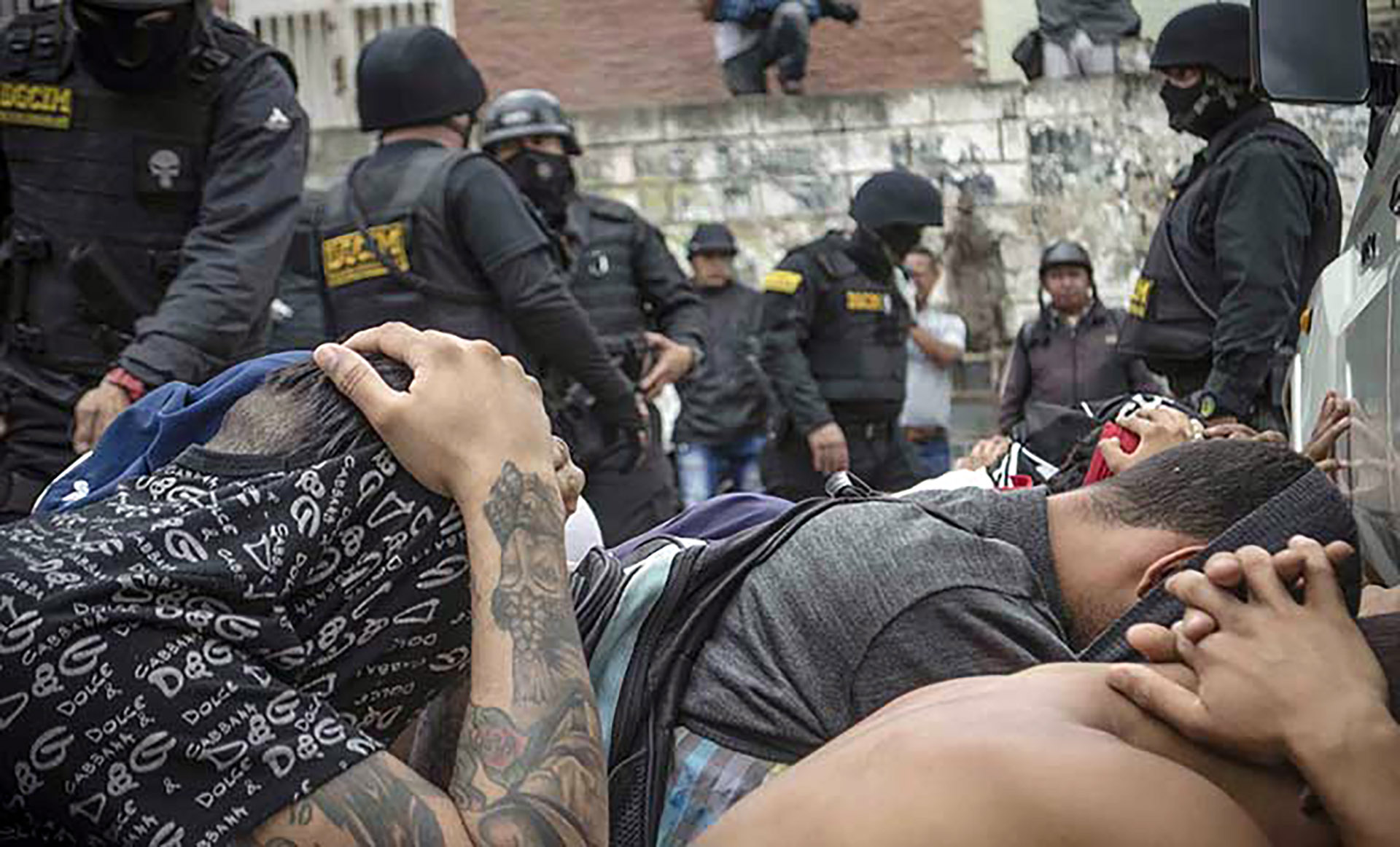 El sótano de la Dgcim está repleto de militares y civiles enclaustrados en la oscuridad y bajo condiciones infrahumanas (Felipe Romero)