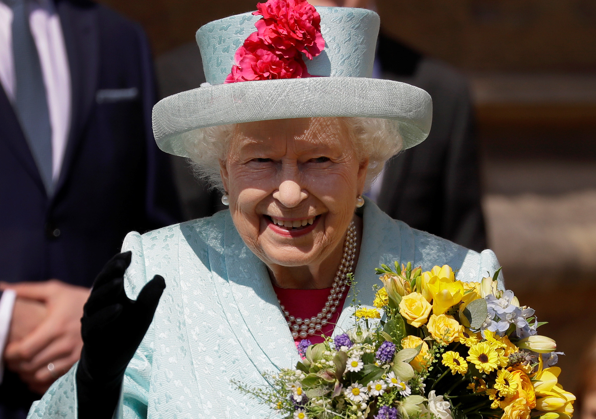 La reina Isabel II celebró misa de Pascuas en George’s Chapel en el castillo de Windsor