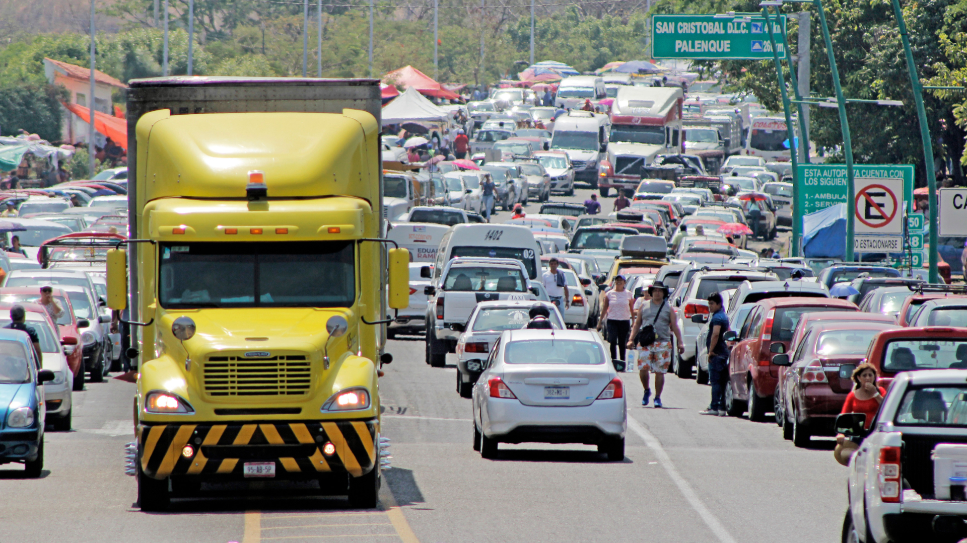 Las autopistas que conectan a CDMX con varios estados registraron aumento de vehículos por el fin de la temporada vacacional de Semana Santa (Foto: JACOB GARCÍA /CUARTOSCURO.COM)