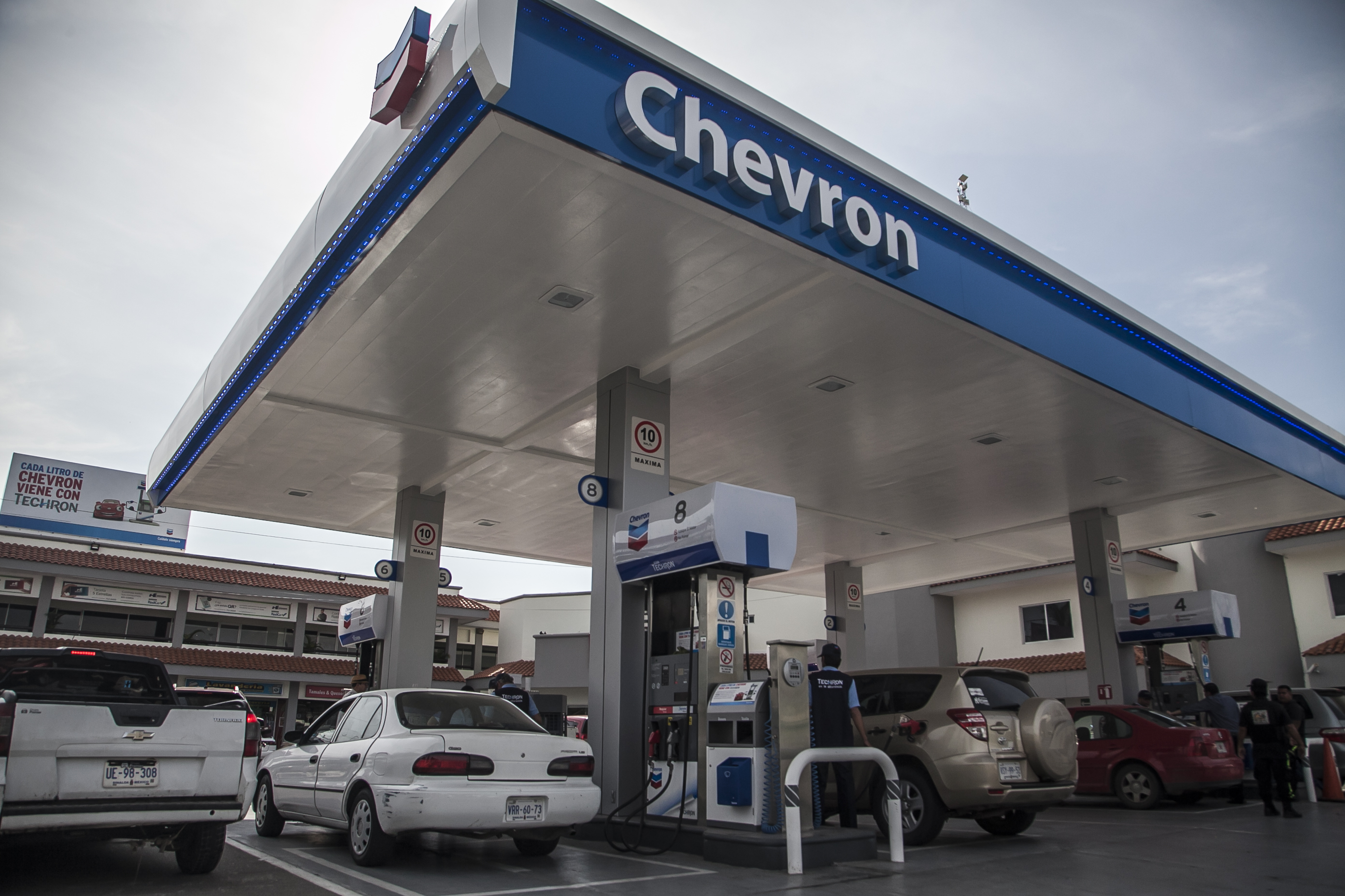 AMLO expuso las estaciones de servicio, de gasolina, más caras y baratas del país (FOTO: RASHIDE FRIAS /CUARTOSCURO)