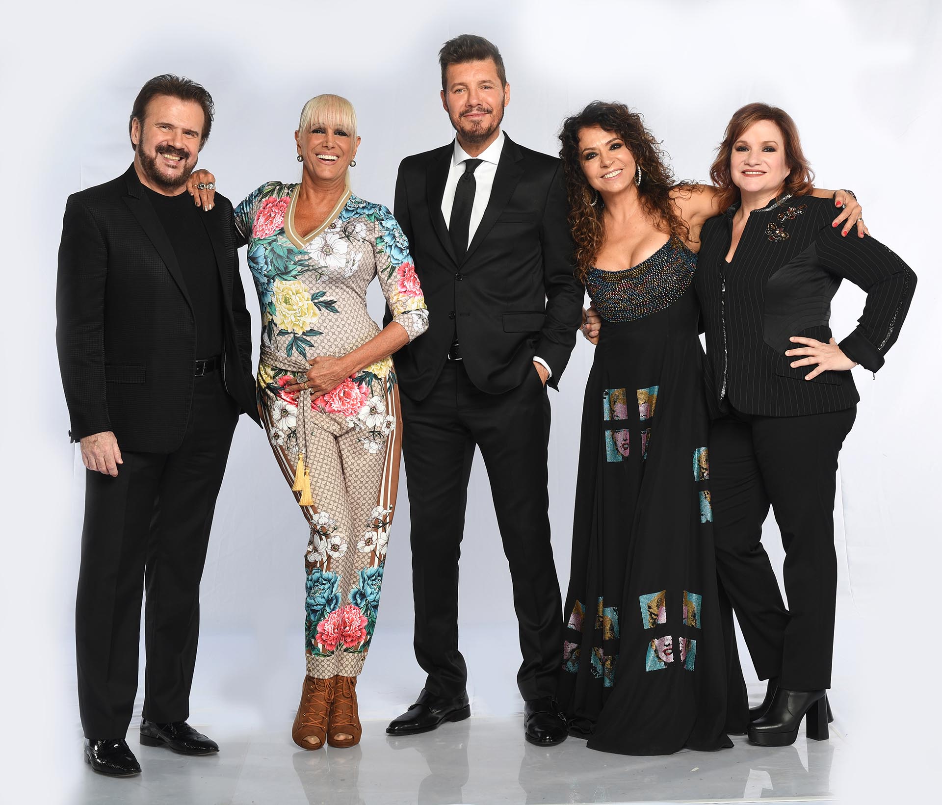 Tinelli junto al jurado de “Genios de la Argentina”: Joaquín Galán, Valeria Lynch, Patricia Sosa y Lucía Galán