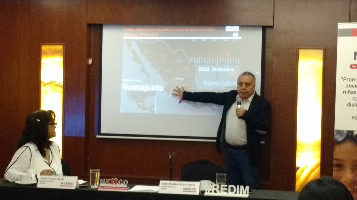 Pérez García durante la presentación del informe de Redim (Foto: Twitter @derechoinfancia)