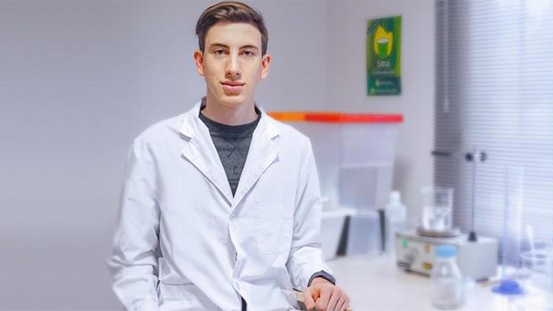 Con 21 años será destacado por la universidad de Harvard y el Massachusetts Institute of Technology (@jerobatistasoy)
