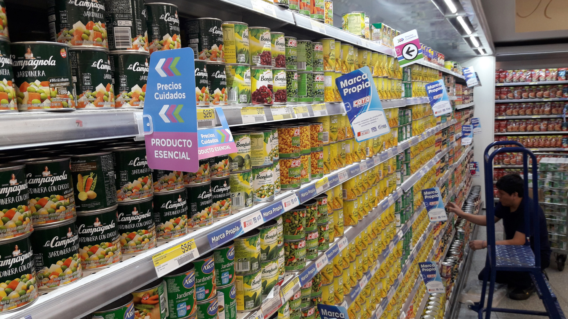 Los alimentos se ubicaron entre los rubros que menos subieron en el mes, en promedio (Maximiliano Luna)