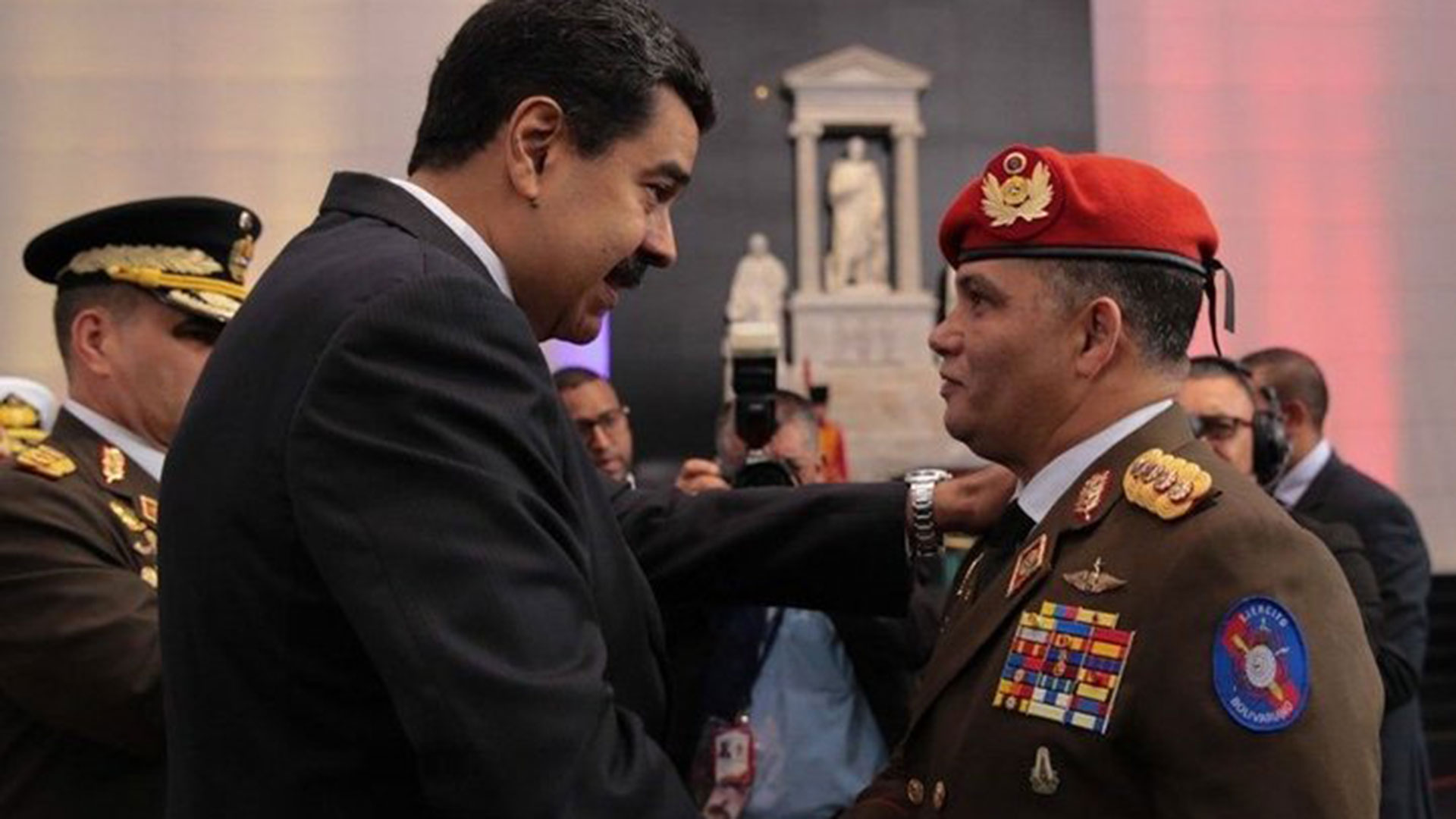 Maduro, junto con Gustavo González López