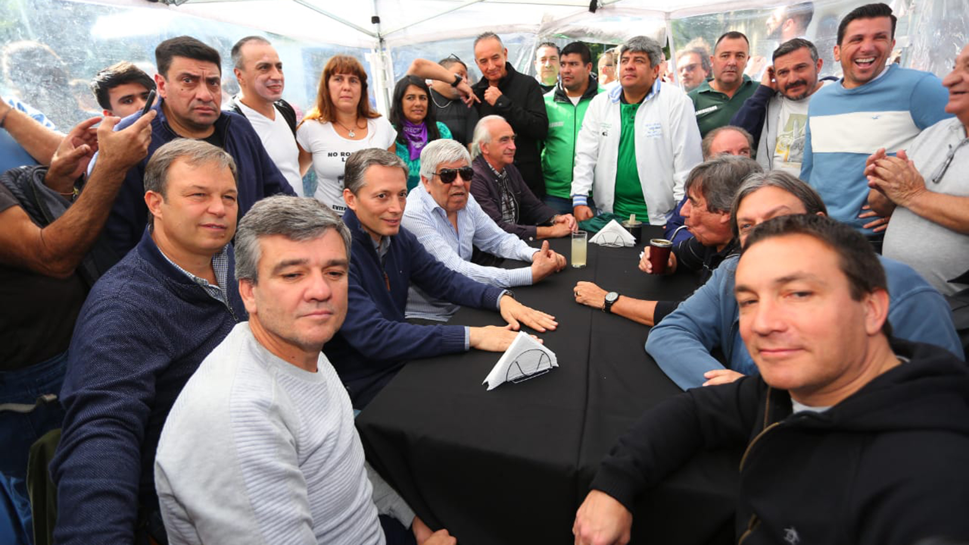 Los intendentes peronistas durante uno de los encuentros del PJ