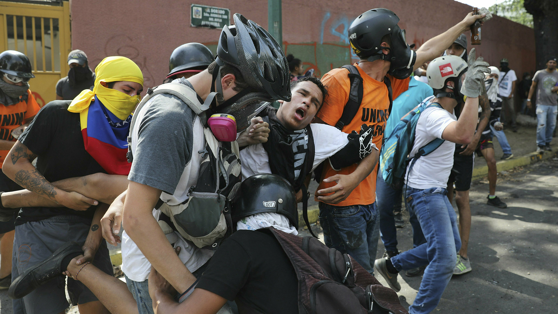 EEUU denunció la brutalidad de la represión del régimen de Maduro (AP Photo/Rodrigo Abd)