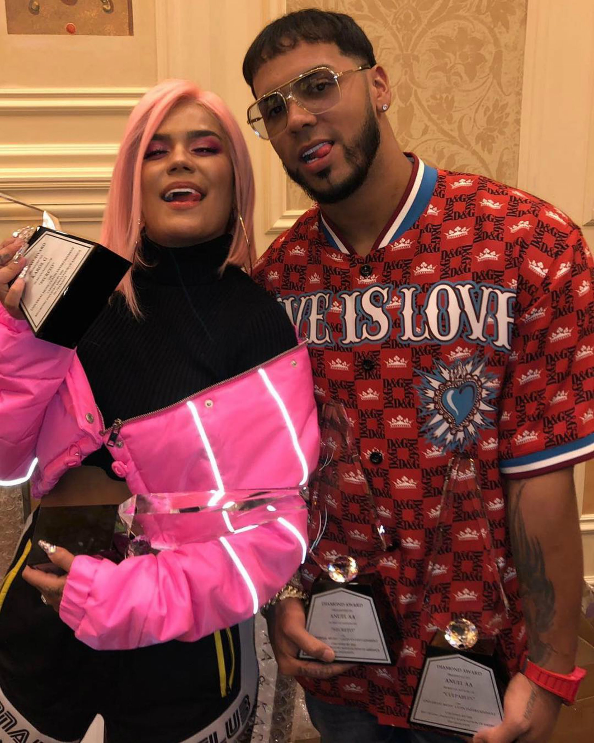 Anuel y Karol G sufrieron un robo en Chile (Instagram: anuel_2blea)