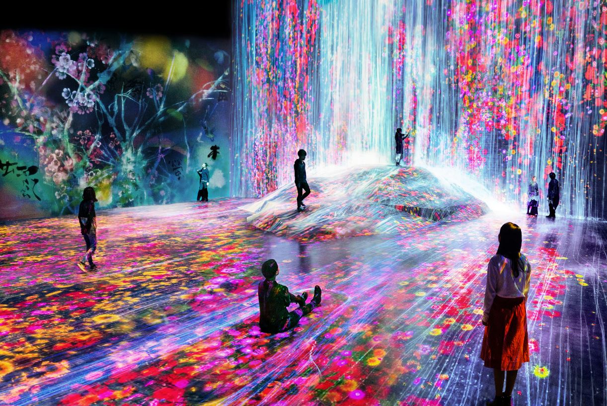 teamLab, Exhibition view, MORI Building DIGITAL ART MUSEUM: teamLab Borderless, 2018, Odaiba, Tokyo © teamLab