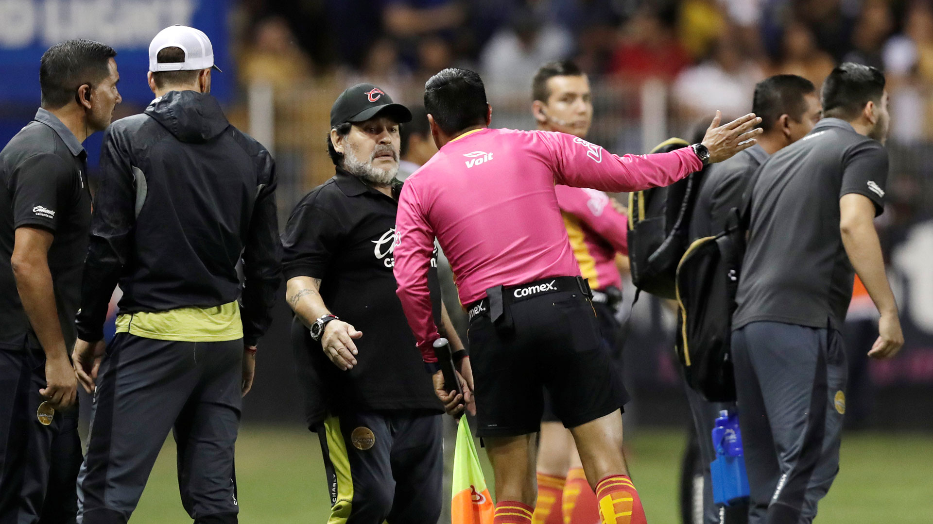 Maradona irá en busca de su primer título como DT (Reuters)
