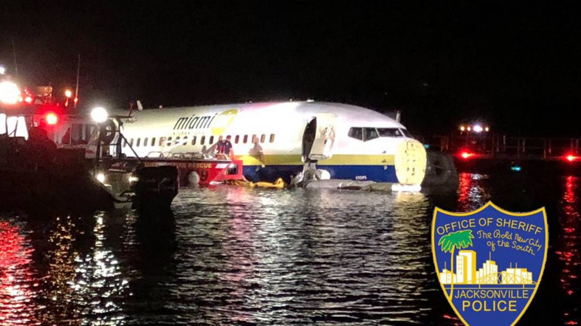 Hasta el momento no se han reportado personas fallecidas (Foto: Policía de Jacksonville)