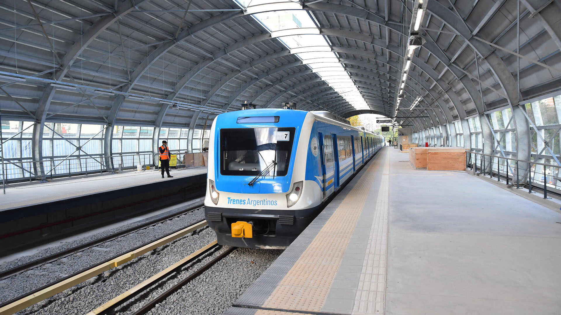 El tren partió de la estación Belgrano C, que será abierta al público este miércoles (Prensa: GCBA)