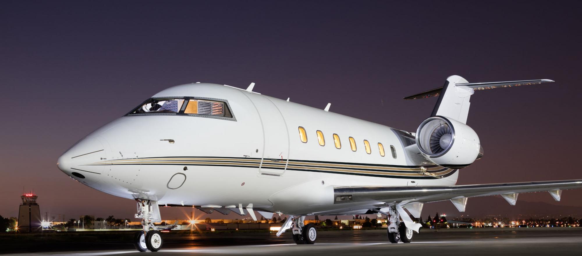 El avión Bombardier Challengese se reportó como desaparecido (Foto: Archivo)