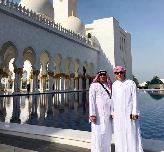 Las chicas publicaron diversas fotografías en Venecia y París; mientras que su hermano en el Medio Oriente (Foto: Instagram)