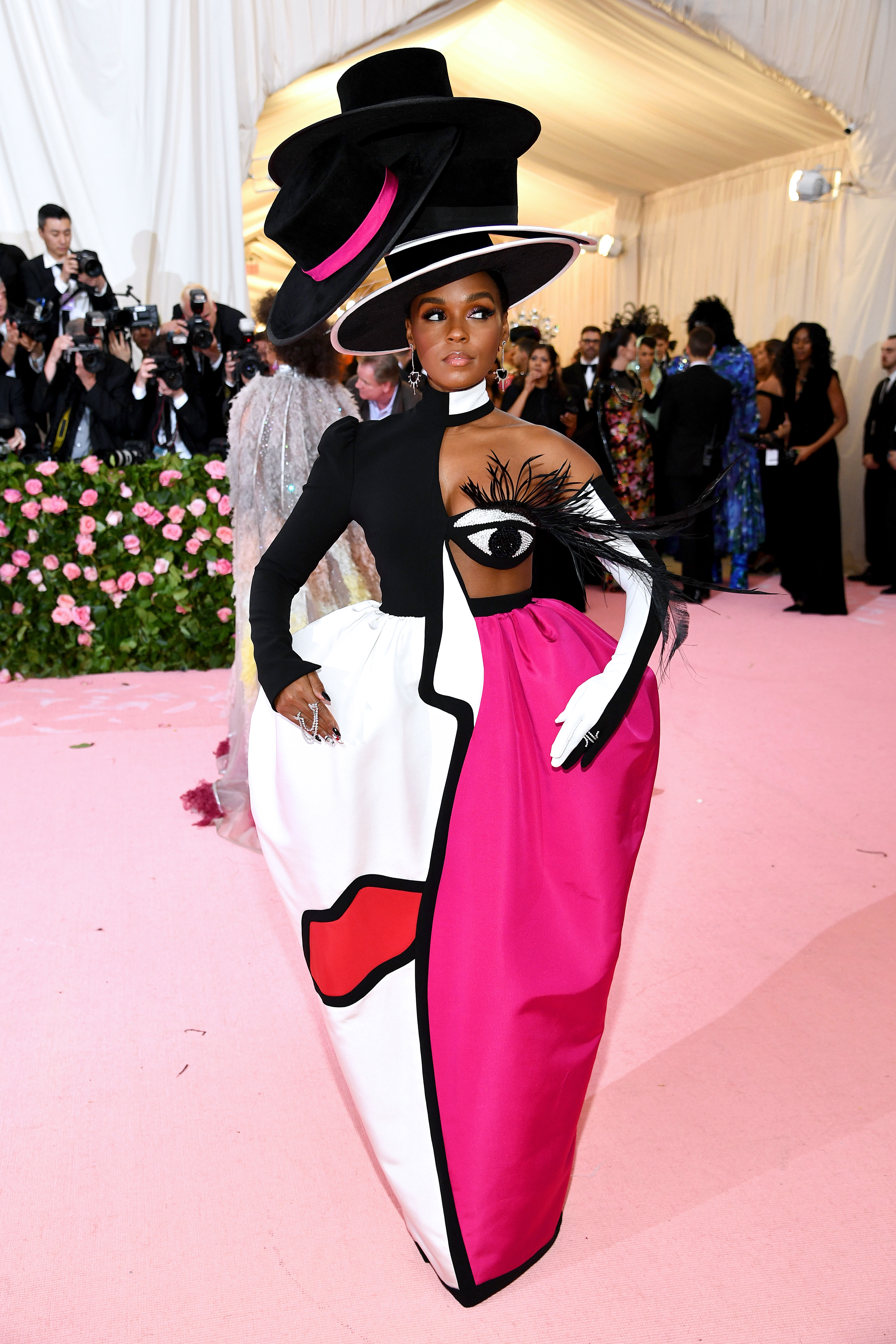 Janelle Monae por Christian Siriano.